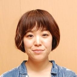箱田優子  - 在藍色時分飛翔導演