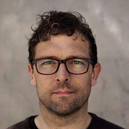 Bobbie Peers - The Disappearing Illusionist導演