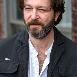 Alexander Sokovikov 飾演 Roman Rashnikov