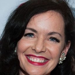 吉尼·維爾透納 - Body Parts演員 飾演Self