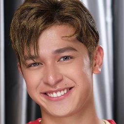 Aljon Mendoza 飾演 Jon