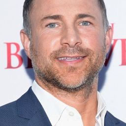 Liam Matthews 飾演 Nick Tanner (as Matthew Tailford)