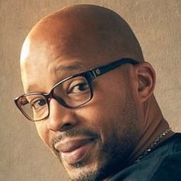 Warren G. 飾演 Self