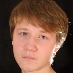 Savva Gusev - 冒牌教練演員 飾演