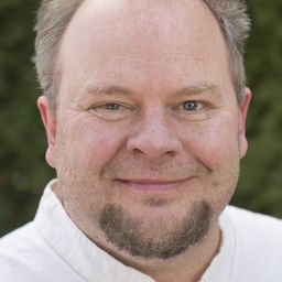 Ago Anderson 飾演 Toomas