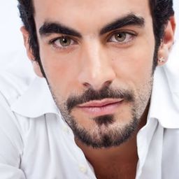 哈維爾·賈汀 飾演 Balthazar