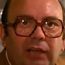 Luca Sportelli 飾演 Paolo