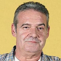 Ángel de Andrés López 飾演 Dorio