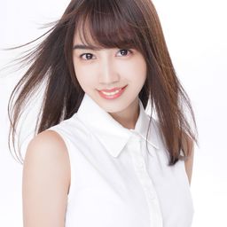 黒木ひかり 飾演 