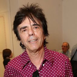 Frank Infante 飾演 Self