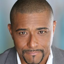 Paul Flanagan - Into the Darkness演員 飾演Jim