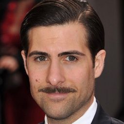 傑森·史瓦茲曼 飾演 Jason Zanderz