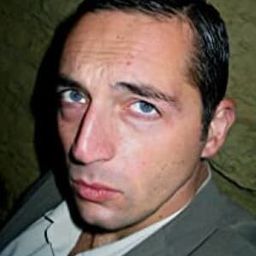 Malcolm Ellul - 王者復仇演員 飾演Horseman 1