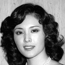 松阪慶子 飾演 