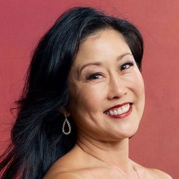 Kristi Yamaguchi 飾演 Herself