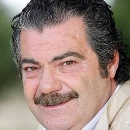 米莫·米涅米 飾演 Carlo