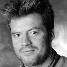 Steinn Ármann Magnússon 飾演 Börkur Hafliðason