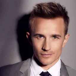 Jesse Johnson 飾演 Vincent