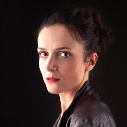 Gaia Insenga 飾演 Nadia