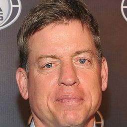 Troy Aikman - David Blaine: Fearless演員 飾演Self