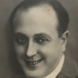 Rafael Bardem - Judas' Kiss演員 飾演Posadero