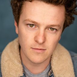 Jonny Weldon 飾演 Marlon Morris