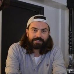 Jonathan Barré 飾演 Self