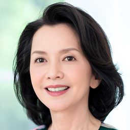 多岐川裕美 飾演 Mikie Katou