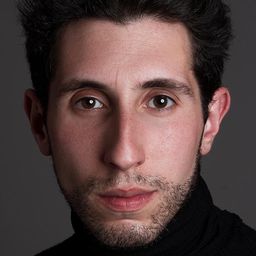 Isac Graça 飾演 Pastor Isaac