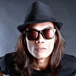 Marcus Adoro 飾演 Himself