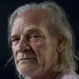 Lluís Homar - 賭王家族演員 飾演Gonzalo