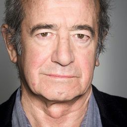 塞爾吉奧·埃爾南德斯 飾演 Militar