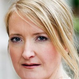 Annedore Kleist 飾演 Beate Lange