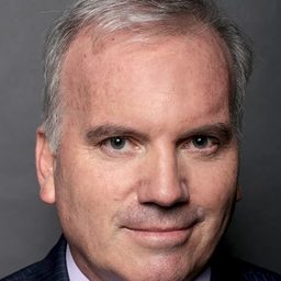 Felipe Castro - Our Father演員 飾演Doctor