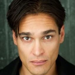 Michael Kruse-Dahl 飾演 Lion Tribe #4 (uncredited)