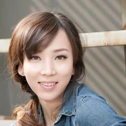 Chen Yi 飾演 Shanghai female student