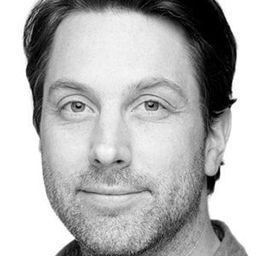 Stein Johan Grieg Halvorsen 飾演 Kim