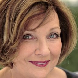 Gila von Weitershausen - Utta Danella - Eine Liebe im September演員 飾演Amelie