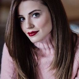 愛絲吉·艾尤伯格 飾演 Çilek