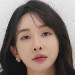 Song Yi-hyun 飾演 Su-hui