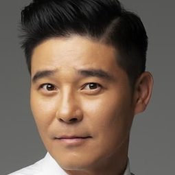 任昌丁 - 不良男女演員 飾演Bang Geuk-hyeon