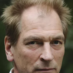 朱利安·山德斯 - Double Soul演員 飾演Orlandi