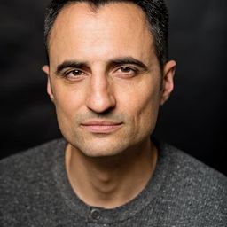 彼得·波羅斯基 飾演 Hamza