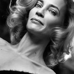 Umbra Colombo 飾演 Julita