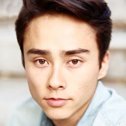 Joe Ando-Hirsh 飾演 Danny