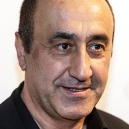 埃爾貢西姆塞克 飾演 Erdem