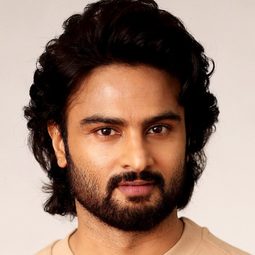 瑟迪·巴布 飾演 Raghav Shetty