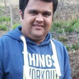 烏代·內內 飾演 Kabir