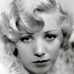 Isabel Jewell - 再見曼哈頓演員 飾演Mummy