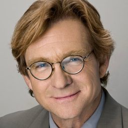 Jim Turner - Young Blood演員 飾演Mr. Blackbourne